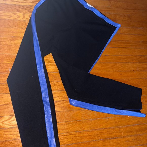 Diane Von Furstenberg Black Leggings with Blue Leather Trim Sz 12 - Picture 8 of 9